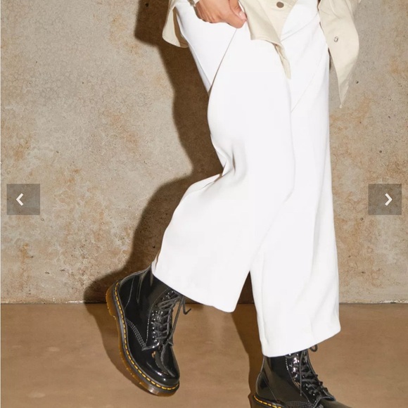 Doc Martin’s US Women’s size 5 patent leather boots - Picture 2 of 6